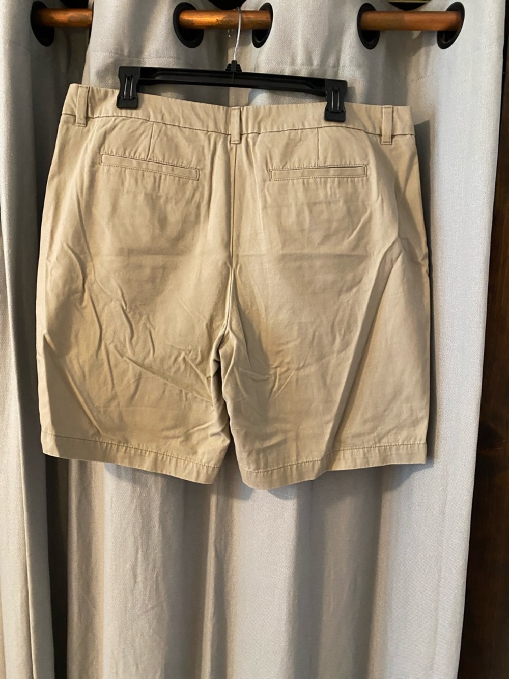 Merona Beige Chino Bermuda Shorts, Women’s Size 14 - Picture 2 of 6